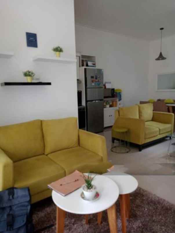 dijual rumah bunisari antapani bandung