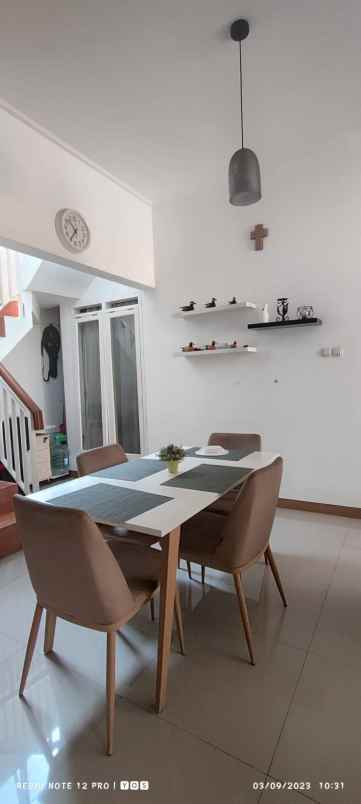 dijual rumah bunisari antapani bandung