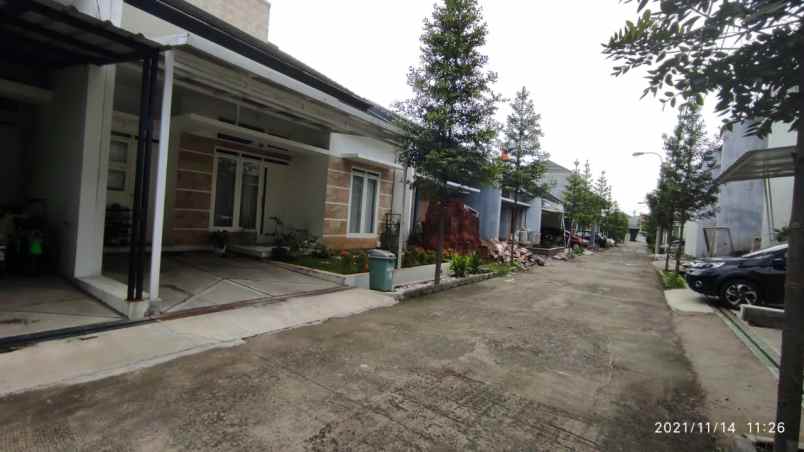 dijual rumah bunisari antapani bandung