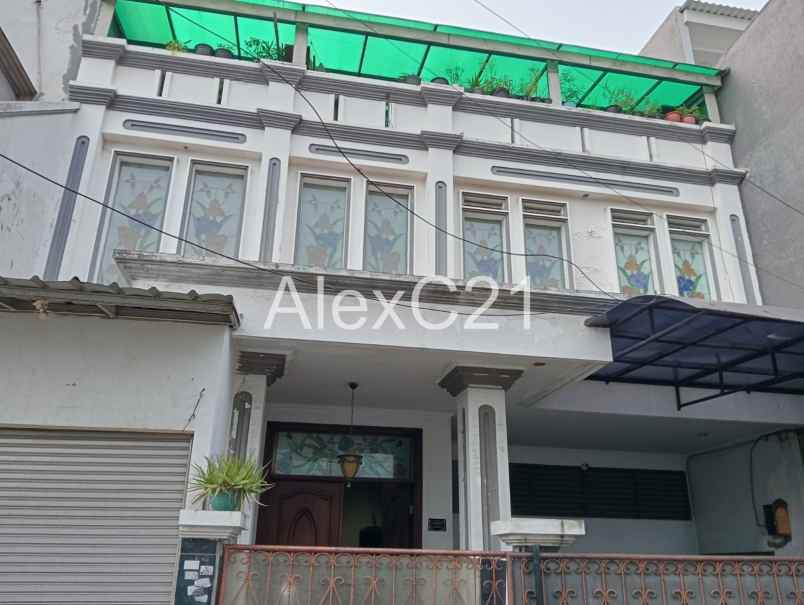 dijual rumah cantik di jl cendrawasih cengkareng barat