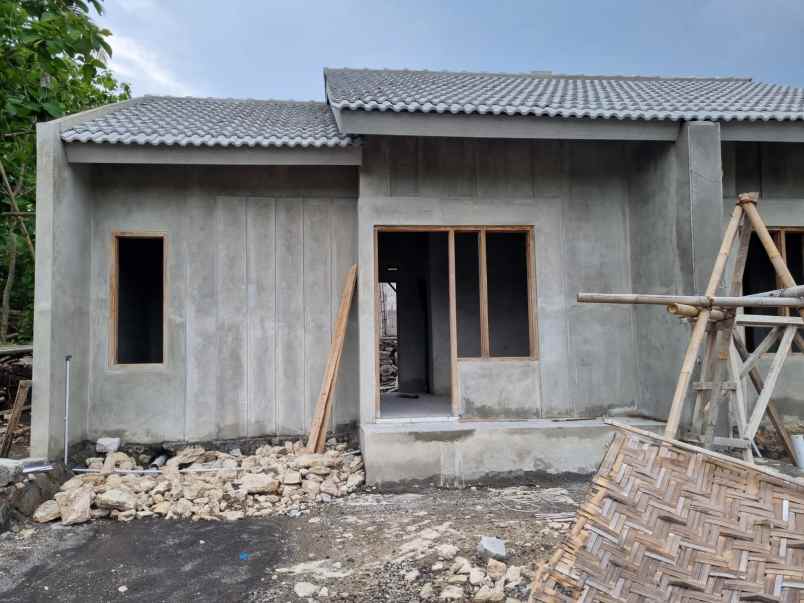 dijual rumah cantik di sidomulyo bantul