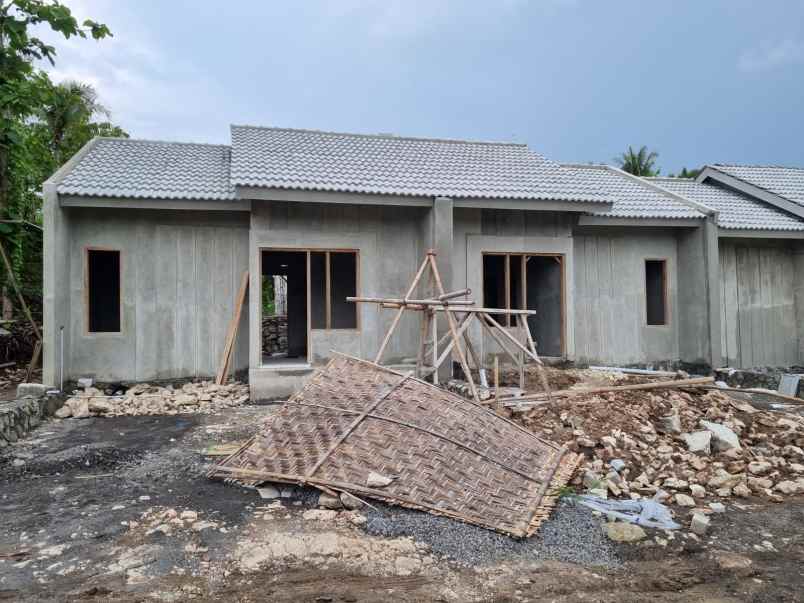 dijual rumah cantik di sidomulyo bantul