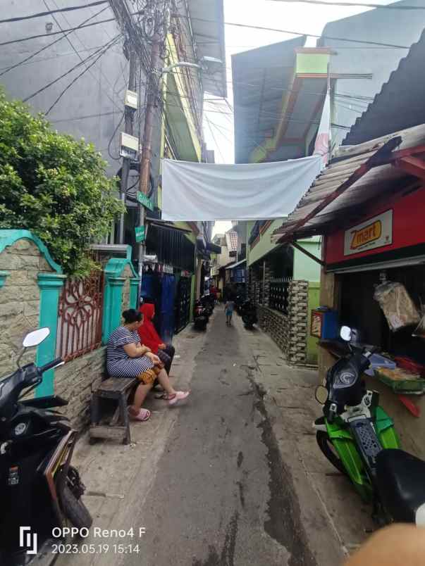 dijual rumah cempaka putih