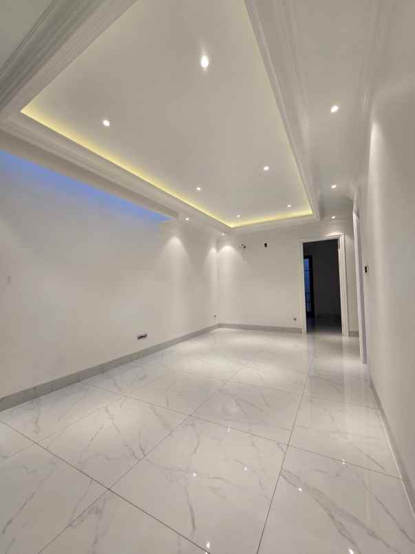 dijual rumah cempaka putih tengah