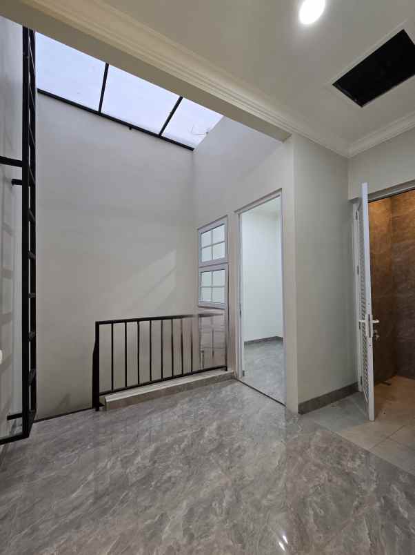 dijual rumah cempaka putih tengah