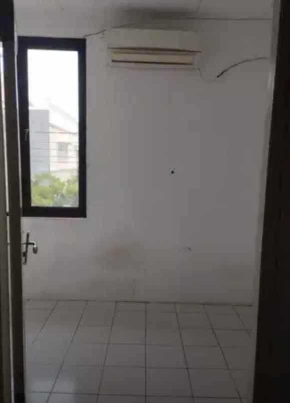 dijual rumah cengkareng barat