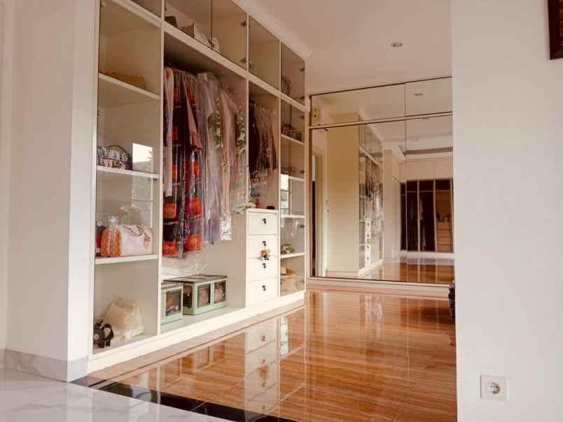 dijual rumah ciganjur