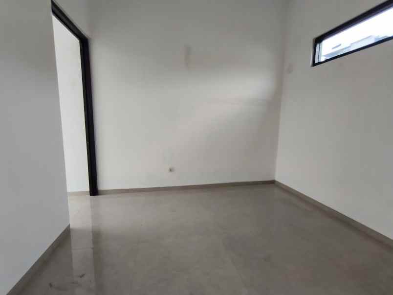 dijual rumah cihanjuang cibaligo