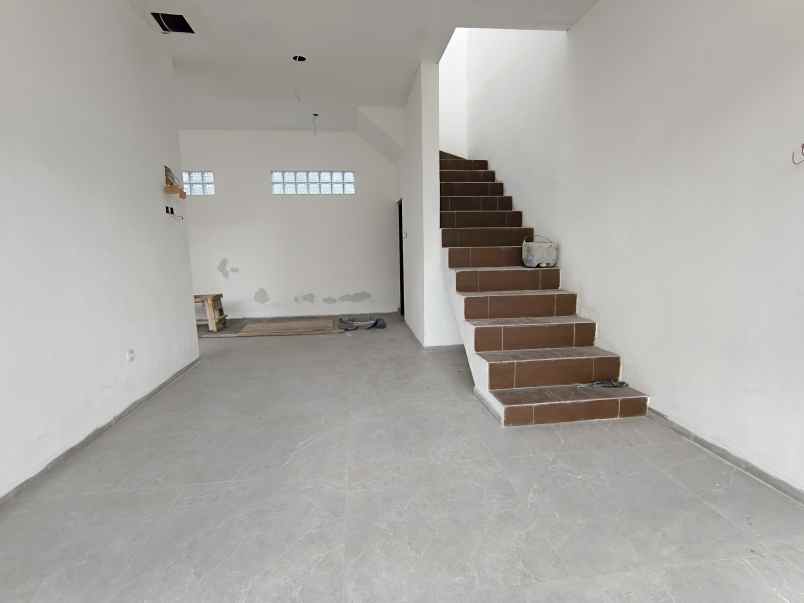 dijual rumah cihanjuang cibaligo