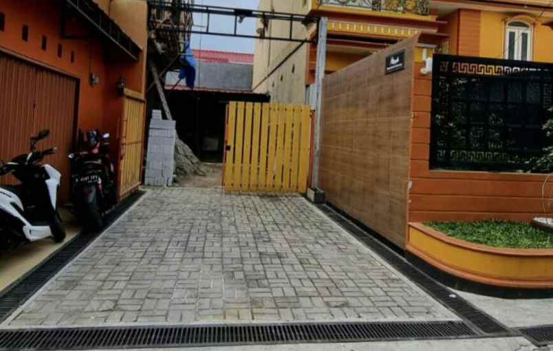 dijual rumah cilangkap