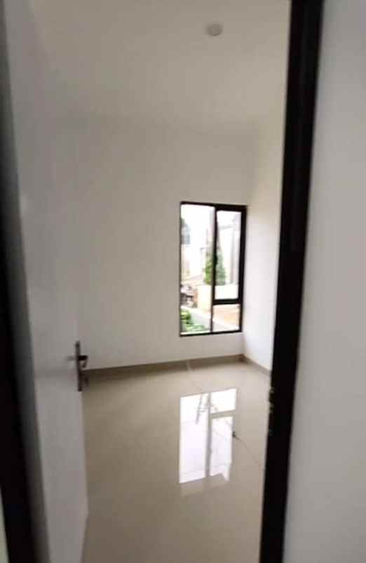 dijual rumah cilangkap tapos depok