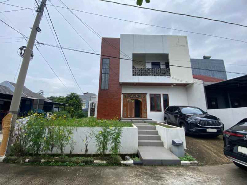 dijual rumah cimpaeun tapos depok