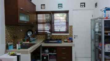 dijual rumah cinere