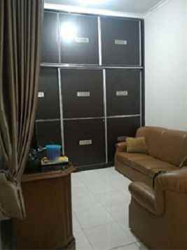 dijual rumah cinere