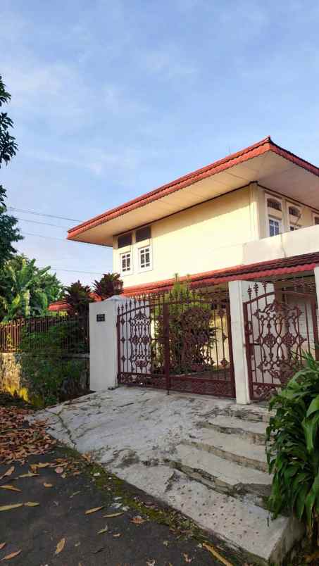 dijual rumah cinere estate blok a