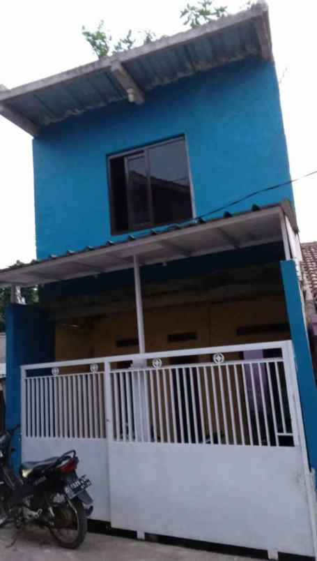 dijual rumah cinunuk