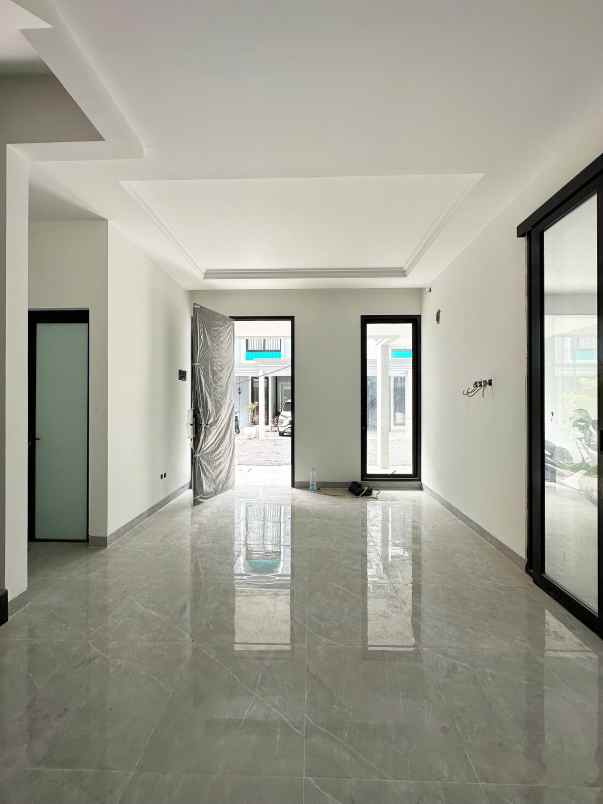 dijual rumah cipayung
