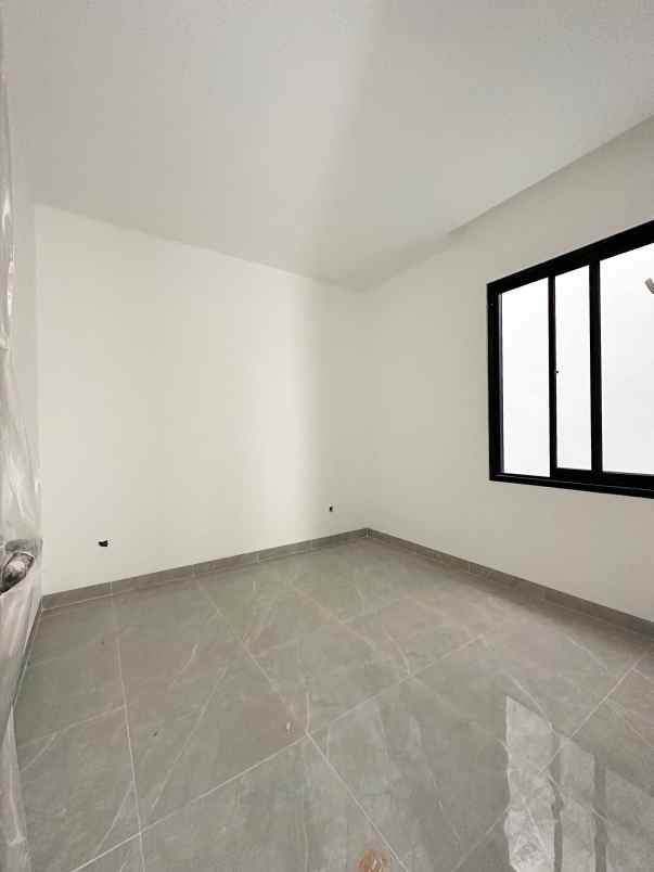 dijual rumah cipayung
