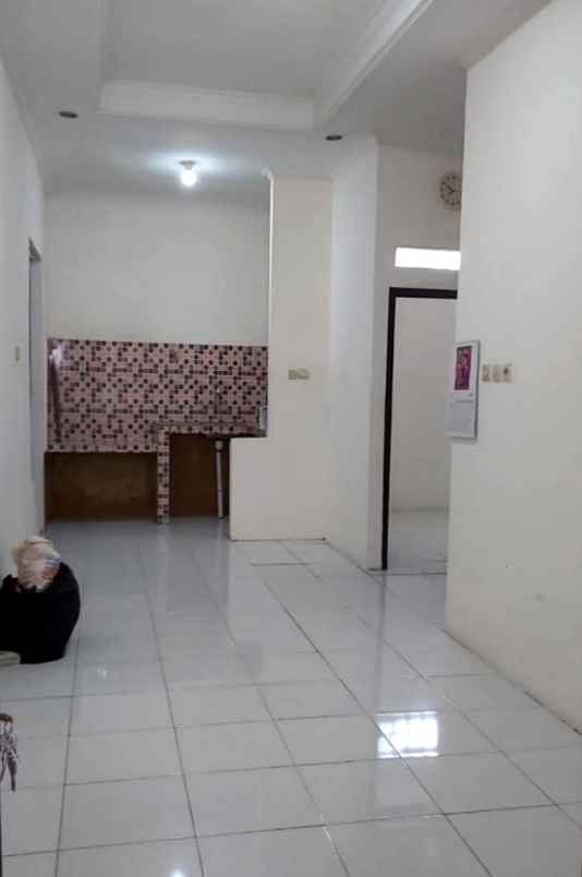 dijual rumah cipayung depok 2 lt segera harga nego