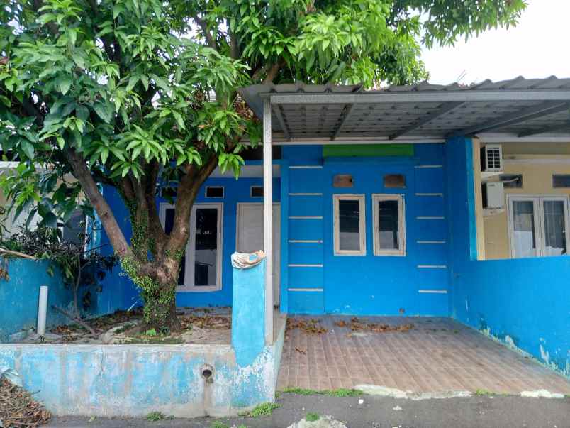 dijual rumah cipayung depok