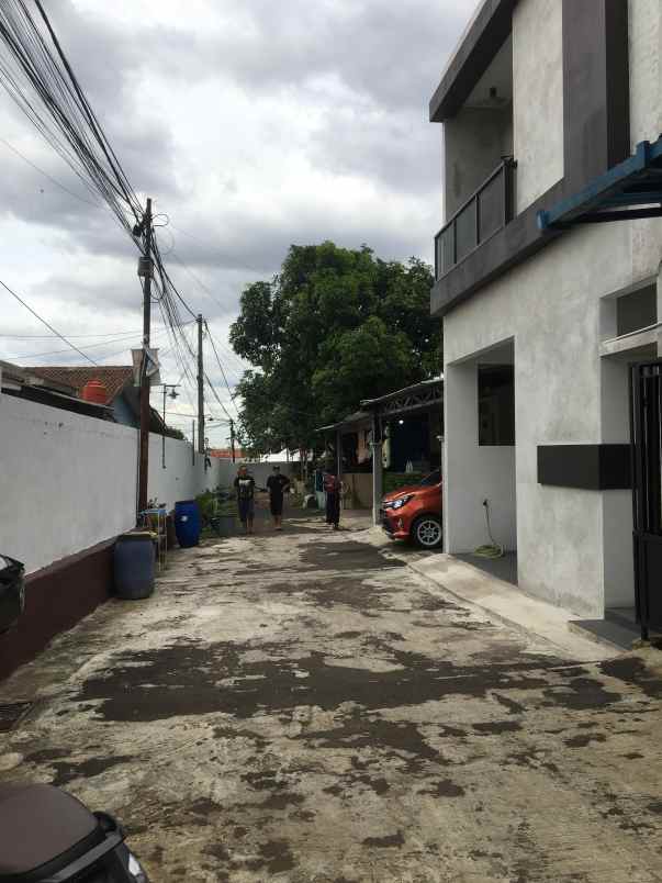 dijual rumah cipayung depok