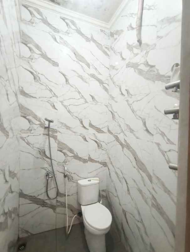 dijual rumah cipayung jakarta timur