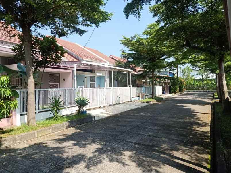 dijual rumah cisaranten arcamanik