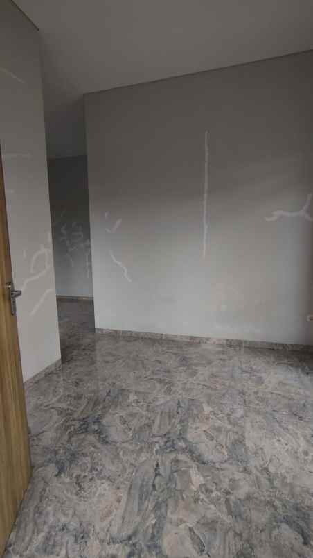 dijual rumah cisaranten cingised