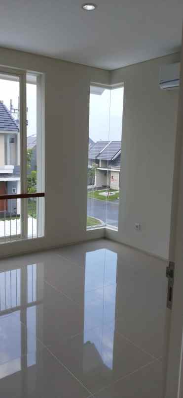 dijual rumah citraland northwest hill