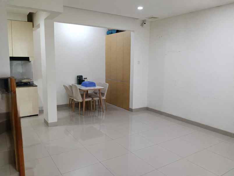 dijual rumah cluster asera nishi