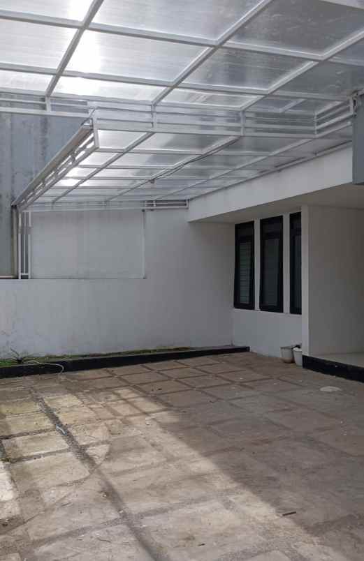 dijual rumah cluster batununggal indah