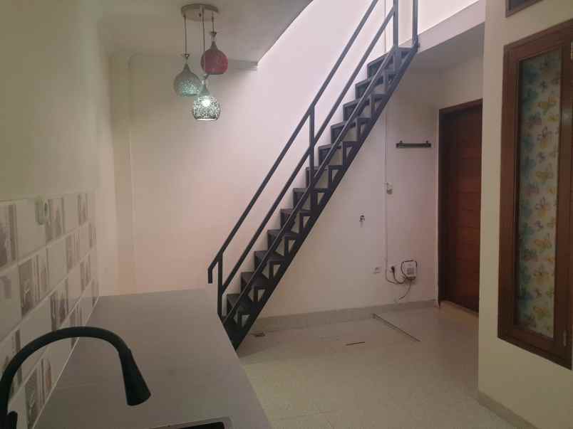 dijual rumah cluster berlian jamrud