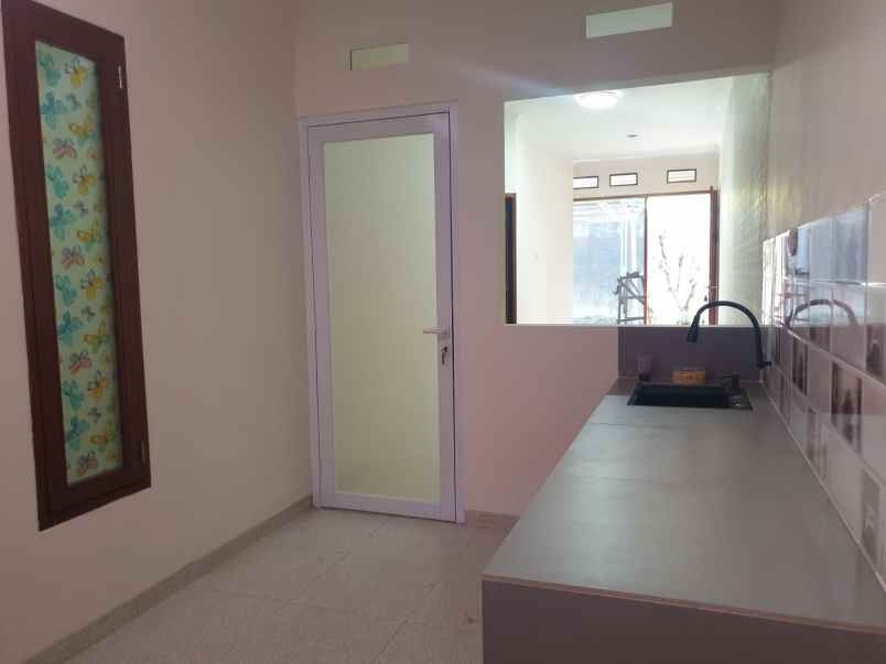 dijual rumah cluster berlian jamrud