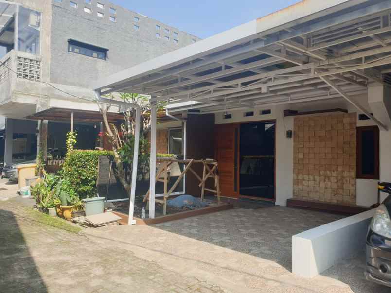 dijual rumah cluster berlian jamrud