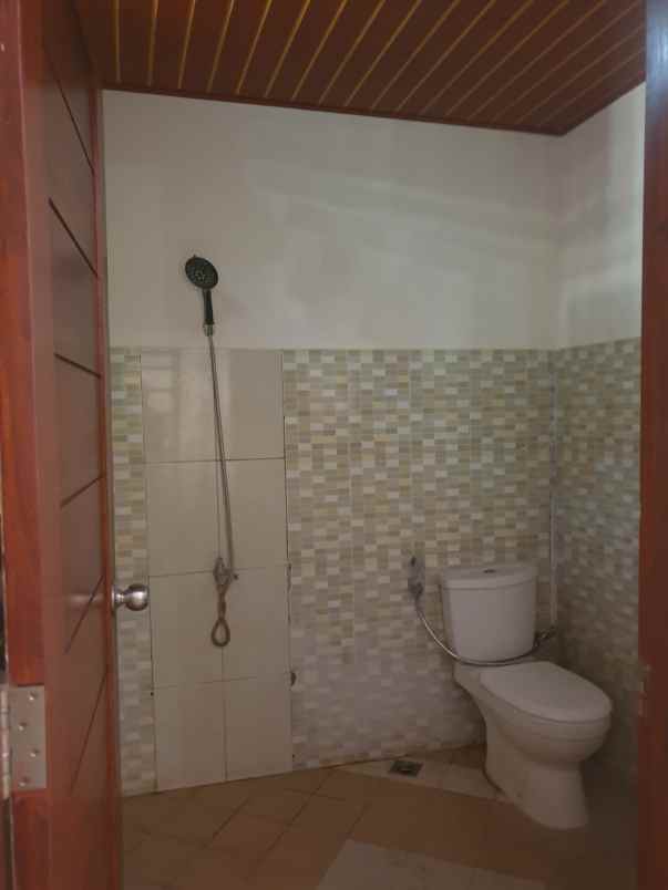 dijual rumah cluster berlian jamrud