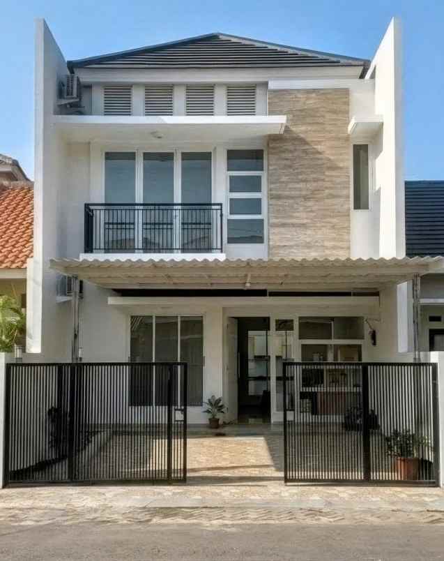 dijual rumah cluster griya asri pakuwon