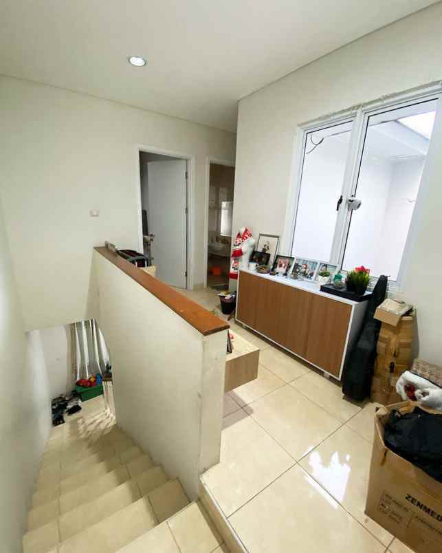 dijual rumah cluster hylands greenwich