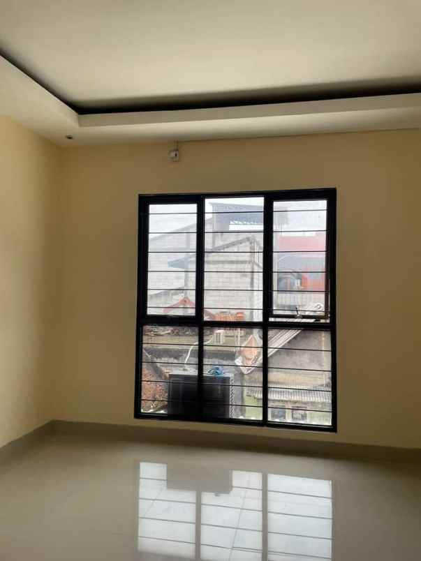 dijual rumah cluster nabila jagakarsa