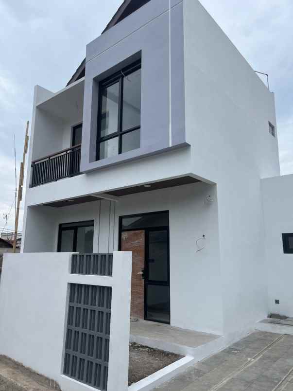 dijual rumah cluster nara house nagrog