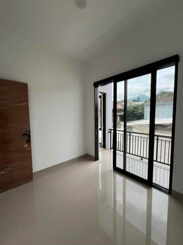 dijual rumah cluster nara house nagrog