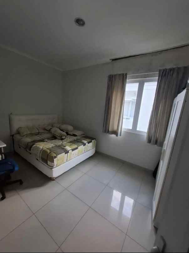 dijual rumah cluster vernonia