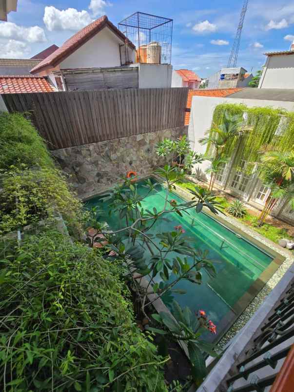 dijual rumah condet jakarta timur