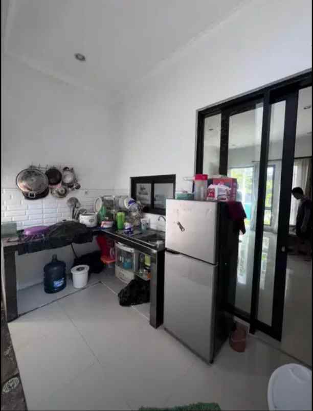 dijual rumah dalam cluster cirendeu ciputat siap huni