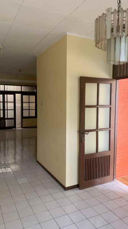 dijual rumah dalam komplek bintaro sektor 2 siap huni