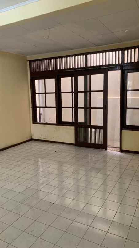 dijual rumah dalam komplek bintaro sektor 2 siap huni