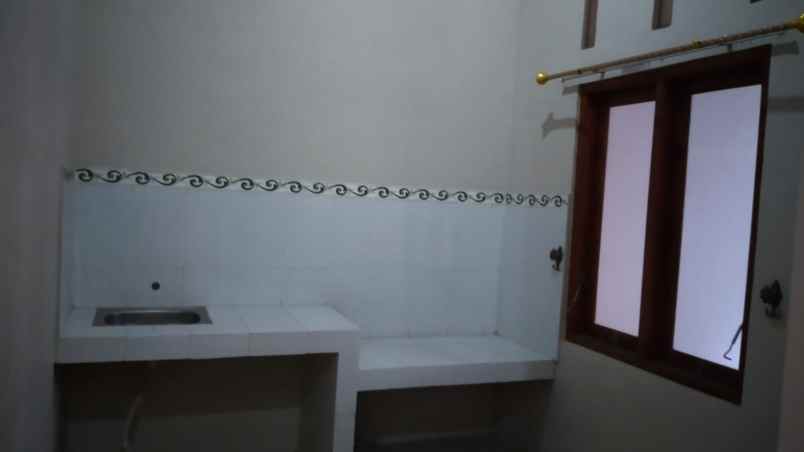 dijual rumah dalam kota surakarta solo dekat tol