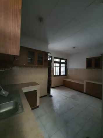 dijual rumah darmo harapan surabaya