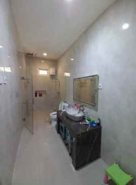 dijual rumah darmo indah