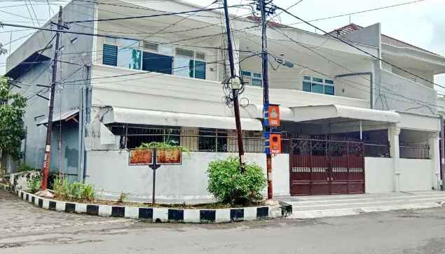 dijual rumah darmo indah