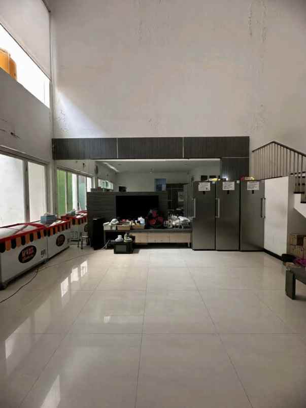 dijual rumah darmo permai utara